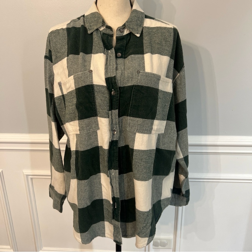 Aerie Oversized Womens Button Down Flannel Plaid Green Shirt Size XS 100% Cotton
